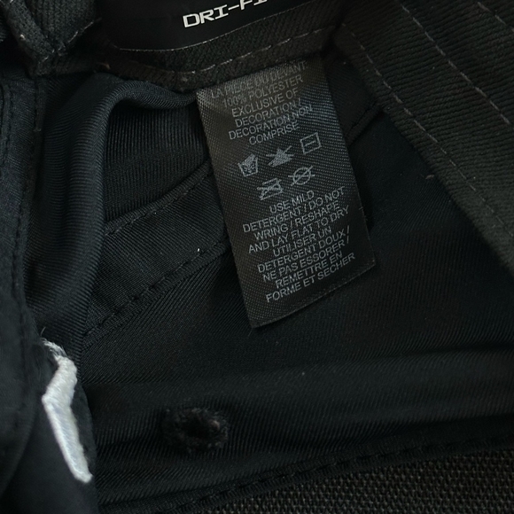 Nike Legacy 91 Black Baseball Cap Dry-Fit Adjustable Size Athletic Hat Golf Hat - Picture 5 of 5